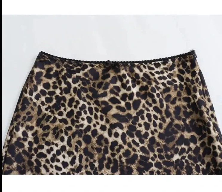 Vintage Leopard Print Midi Skirt